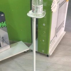 Colonnina totem porta dispencer o flacone Gel negozio o pubblico